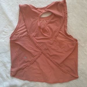 Lululemon special edition Frilled edges Fast As Light tank top size 8 peach